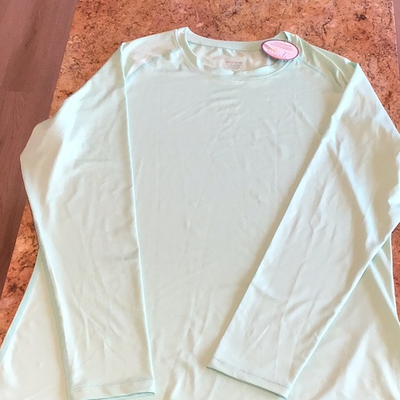 Tops - Long sleeve sun shirt UPF50+ NWT